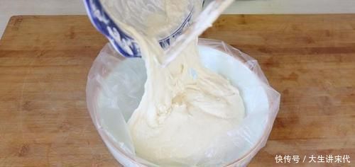 人的一生|做饼时，别再用水和面了，试试新吃法，不揉面不擀面，比吃肉还香