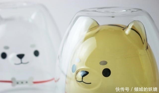 日本|日本网友吐槽这柴犬玻璃杯用法有点迷啊