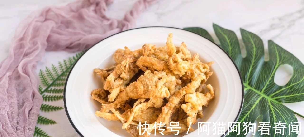 面糊|炸蘑菇时,不要直接下锅炸,多加一步,口感又香又脆不回软