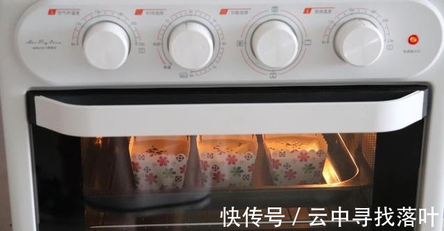 无盐黄油|奥利奥夹心纸杯蛋糕家庭版做法，好吃可口，几分钟就能学会！