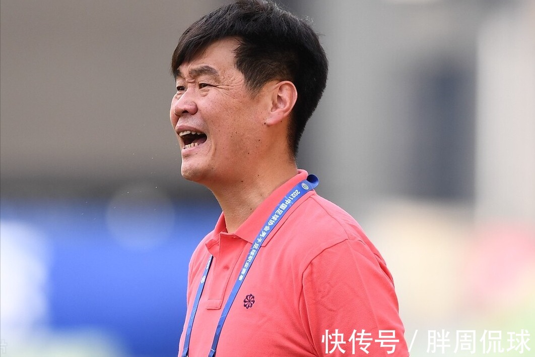 国足|拒绝李霄鹏邀请?曝海港副总孙祥退出国足助教名单,英超名宿顶替