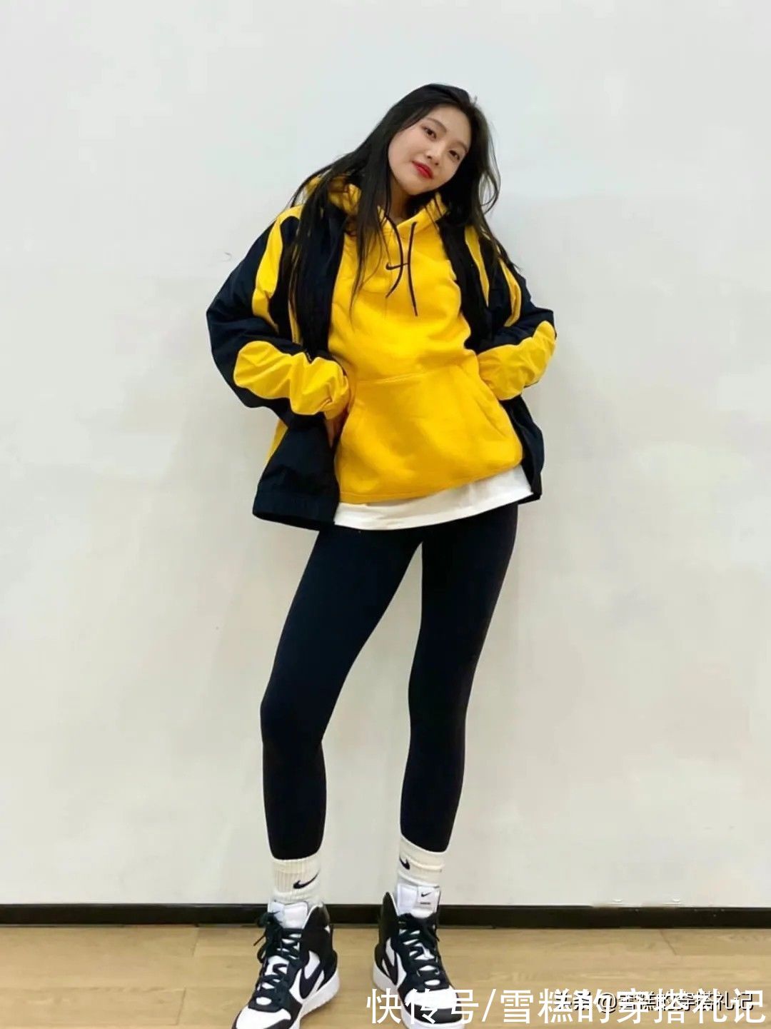 短靴 扔掉阔腿裤吧!今年流行穿“鲨鱼裤”,配上短靴、老爹鞋太时髦了