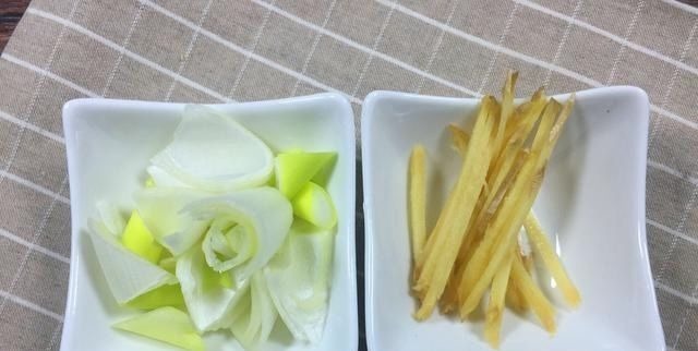 香死了，豆角焖面这么做面条筋道，豆角嫩，孩子直呼要吃三大碗