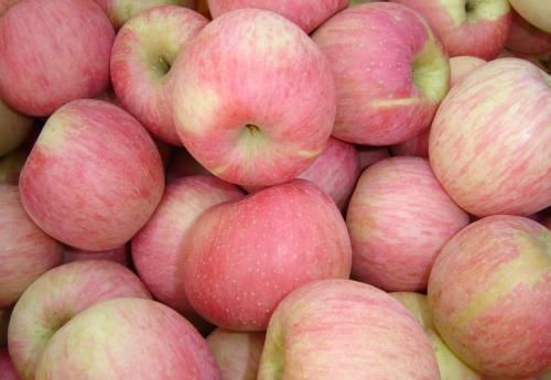 女性不想早衰老，多吃三種食物，補(bǔ)充營(yíng)養(yǎng)，調(diào)理腸胃，增強(qiáng)體質(zhì)