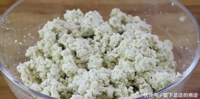 西葫芦最近火了,加1块豆腐,不用炒不用炸,出锅就扫光