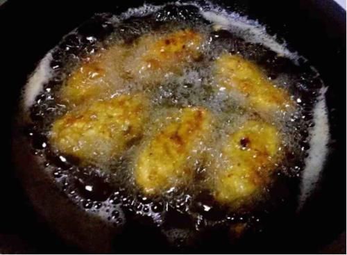 饺子馆|吃一次相同于半月不消化,父母还在喂孩子吃,医生:脾都烂完了