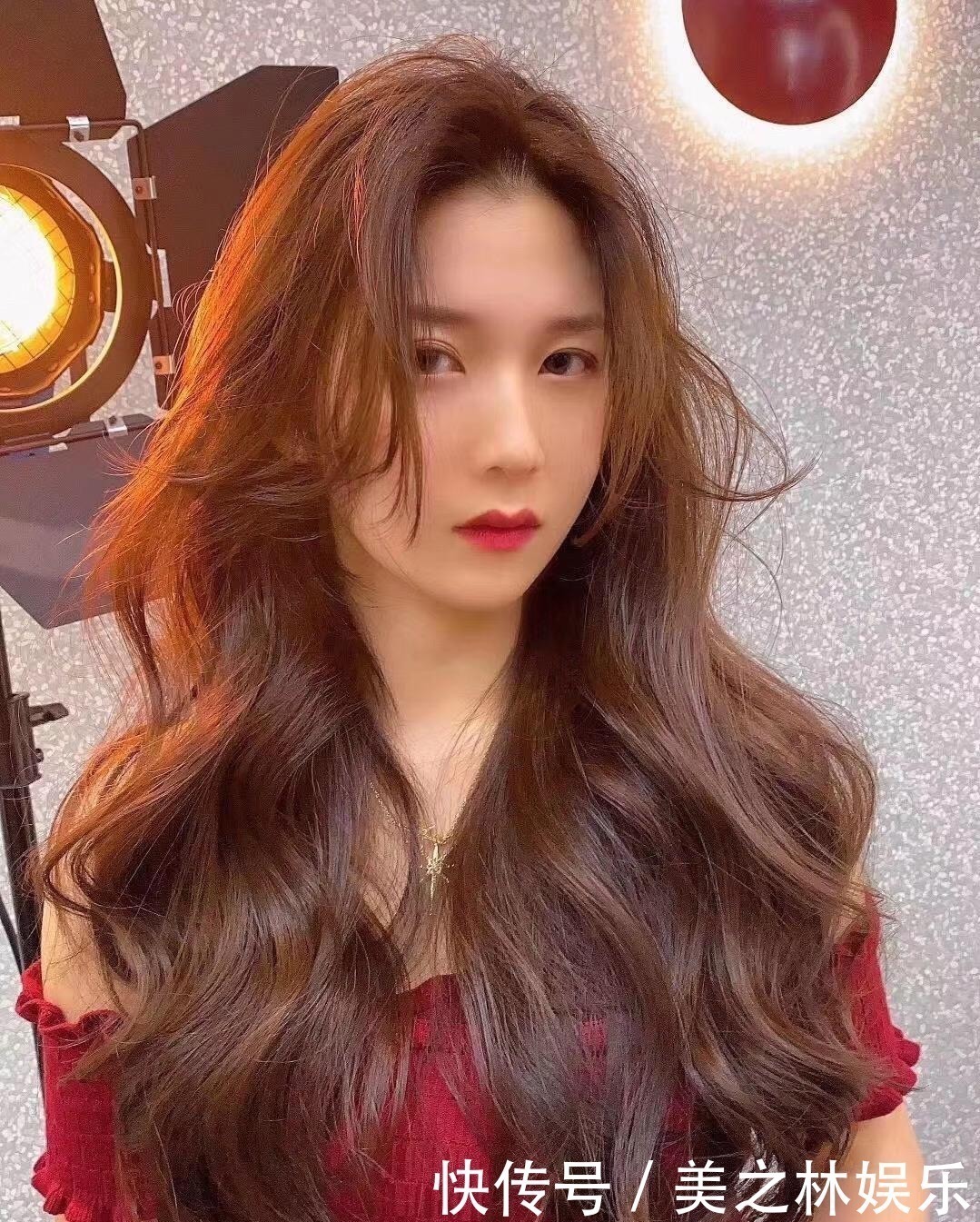 波波头|秋冬女发别乱剪了，新时尚发型27款送给大家，无论长短都心动