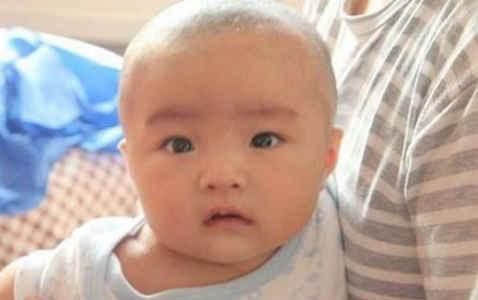 光头|调皮妈妈偷偷给宝宝剃了个光头,宝宝醒来后的一系列反应太逗了