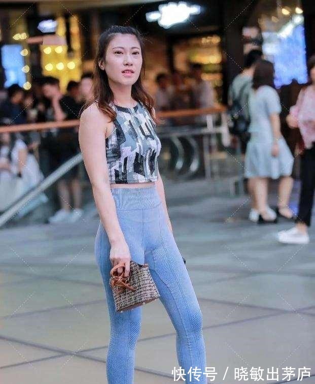 打底裤 紧身款打底裤时尚动人,充满都市靓丽感,魅力过人!