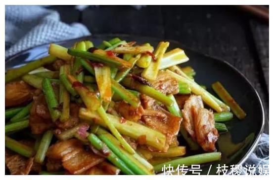 泡椒炒鸡胗|美食推荐蒸香嫩排骨、泡椒炒鸡胗、芹菜炒五花肉、红油百叶
