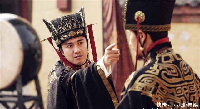 一个爱出谜题,一个爱猜谜,为何曹操就是容不下杨修