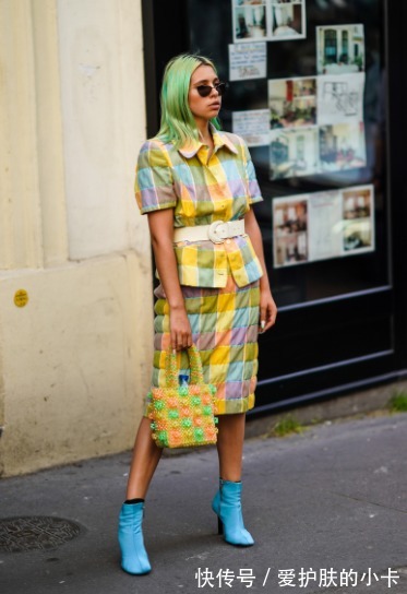 气质|初秋的时尚感,来自于一条腰带,普通的穿搭加上它气质又好看