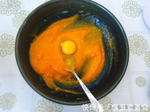 翻倍|立秋后黑芝麻要常吃，教你做最好吃的胡萝卜黑芝麻饼，营养翻倍