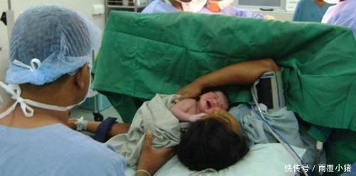 好事|孕妇刚躺上产床,孩子就“呱唧”一声出来了,医生皱眉不是好事