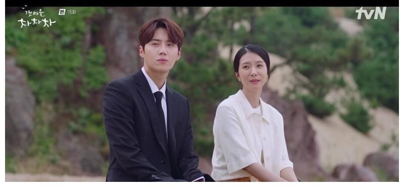 《海岸村恰恰恰》金宣虎申敏儿上演求婚接力,暖心角色领便当引爆泪腺