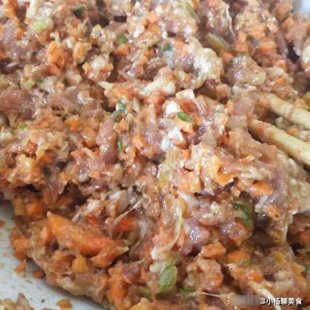 优质蛋白|做萝卜馅饺子，别直接焯水！学会这一招，饺子香浓好吃不出水