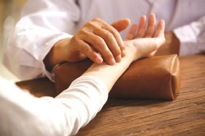 神经病变|火爆的“冬病夏治”到底能治啥病？专家帮你一文捋清