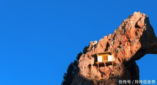 西藏“最艰苦”的寺庙，建造在高岭雪山上，带你感受当地风情！