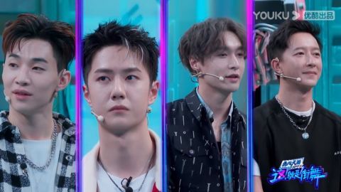 张艺兴|《街舞4》张艺兴为了瞒着新队长“节目套路”,开启战术性喝水