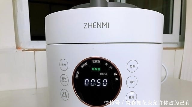 电饭煲做蛋糕,方法是关键,轻松做出8厘米高度,蓬松暄软又细腻