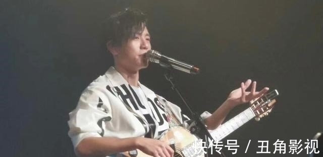 两项金曲奖获得者成为好声音学员,在导师混战阶段就被淘汰