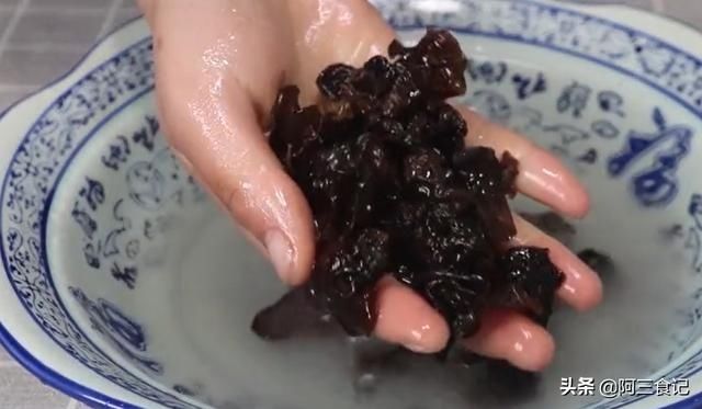 高龄奶奶最爱吃的一道菜,开胃又下饭,比肉还香,越吃越健康