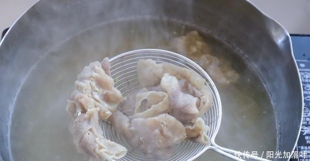 麻辣香锅,有荤有素简单一锅出,营养全味道好,只有1点要注意