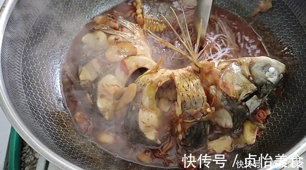 搅拌均匀|草鱼最好吃的做法，简单易学，不用煎不用炸，上桌就被扫光