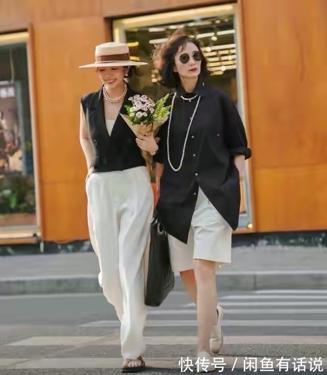 遮臀|三木妈妈的出游照太美了,简单的基础款穿得时髦上照,哪像50多岁
