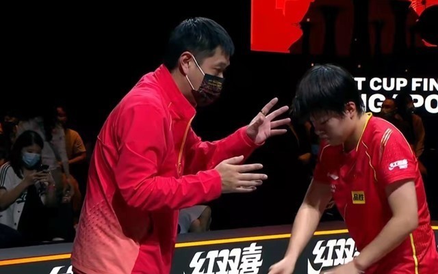 王艺迪|0-1到3-1！王艺迪淘汰日本名将，国乒两大王牌会师女单四强