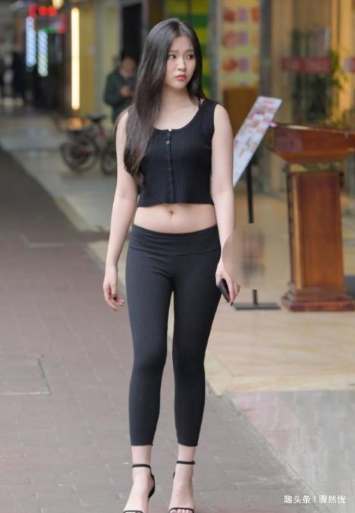 潮流范 打底裤彰显搭配的美感,展现青春活力,年轻有气质!