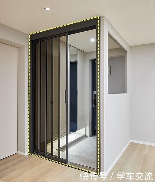 玻璃门|跟国内不一样，韩国入户装三轨玻璃门单独分出玄关，室内一尘不染！