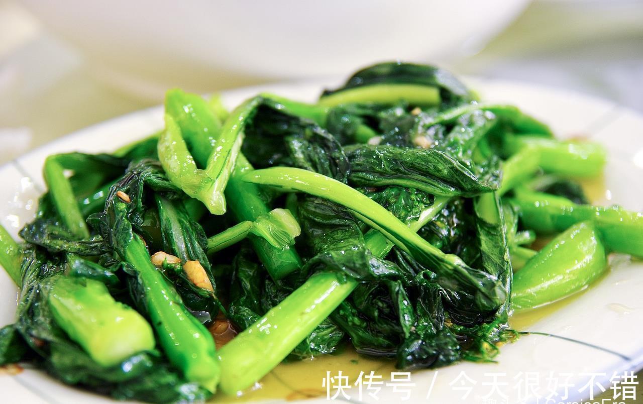 广东人|广东人教我炒青菜，牢记3个小技巧，青菜翠绿不出水，比饭店好吃