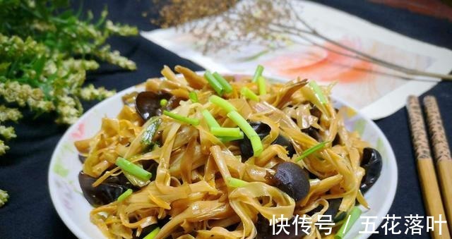 木耳|此菜是天然“健脑菜”读书的孩子要多吃，大脑更聪明，科科拿第一！