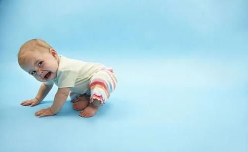 忽视|新手父母容易忽视小错误，消除宝宝安全隐患，时刻注意