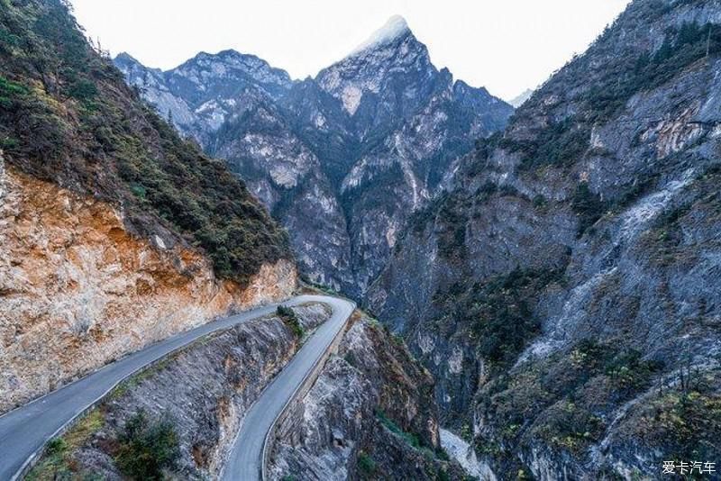 跨越雪山，寻找消失地平线上的巴拉格宗