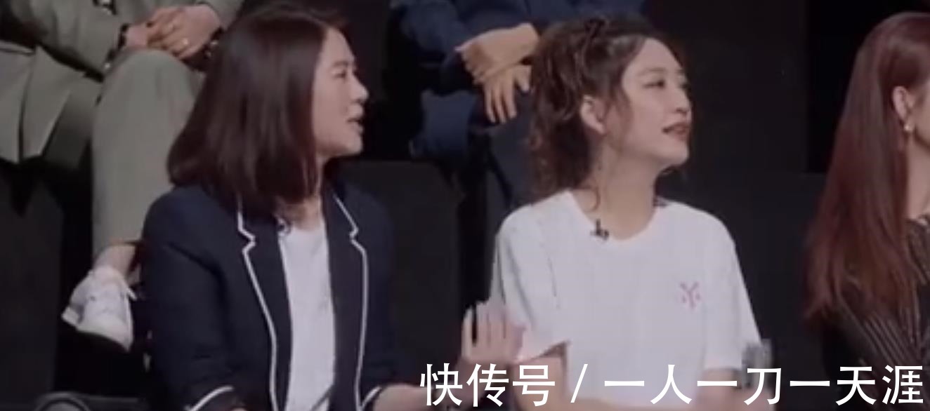 应采儿看陈小春表演,陈小春激动到说话需要翻译,网友被虐到了