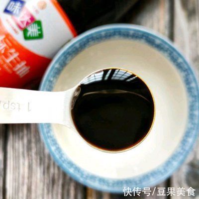 冬天最适合做这一锅菜,热气腾腾的好吃下饭