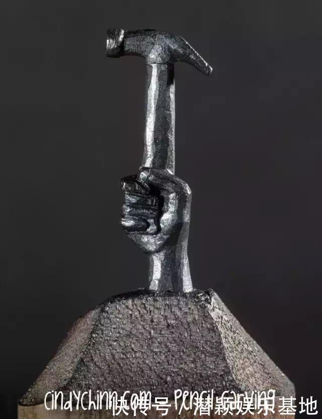 美国艺术家 Cindy Chinn 在铅笔上微雕艺术的作品