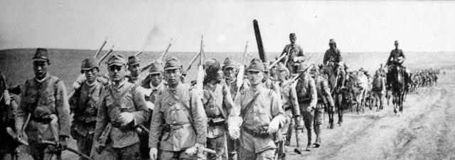 陈赓|前进，还是后退，都可能和敌人遭遇，陈赓一枪没放脱险！