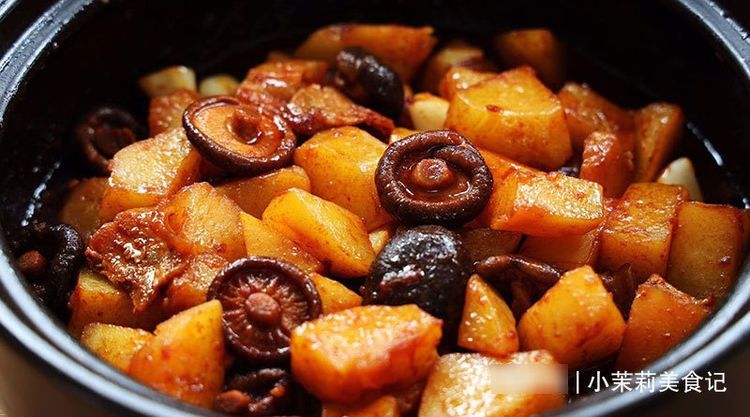 冬天买土豆,记得分清黄皮,白皮和红皮,口感差别大,吃法大不同