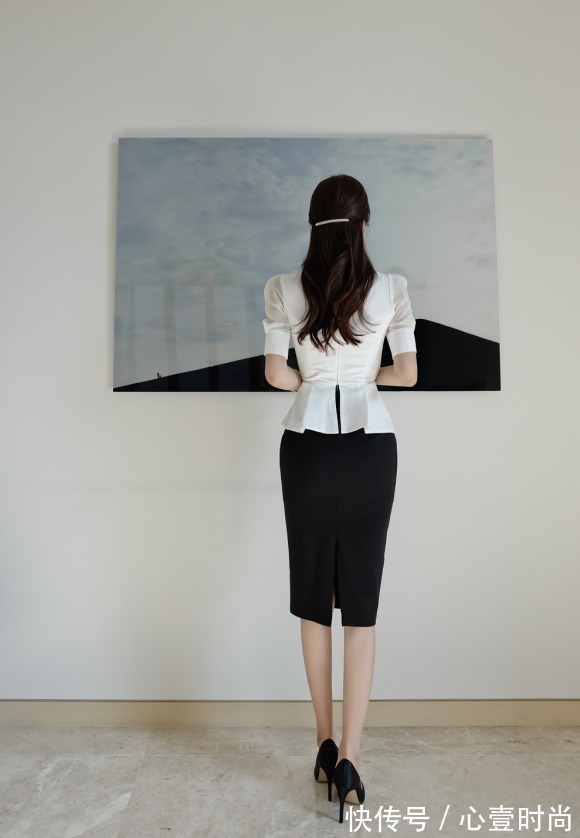 职业裙|女神孙允珠的时尚搭配:东欧气质婉约花凝优雅职业裙