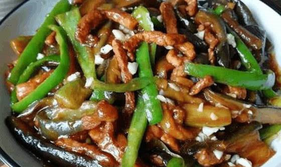 吃茄子是最下饭的,推荐几款茄子的农家做法,赶紧试试吧!