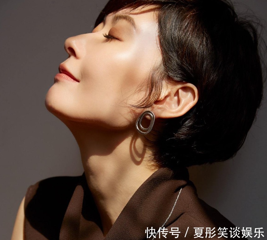 短发|见证一个女人变老，除了越来越深的法令纹，还有越来越短的头发