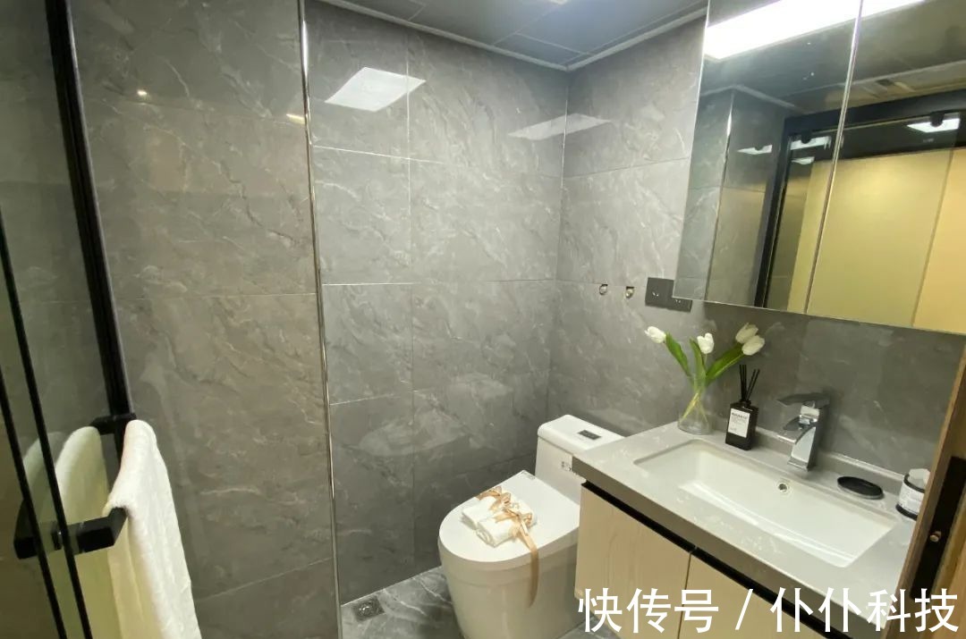 m租了10年房,帮房东还了20万房贷是时候决定自己的人生了