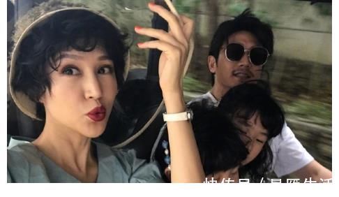 儿童节|陆毅鲍蕾为女儿庆六一,9岁小叶子水下大秀一字马,漫画腿超惹眼