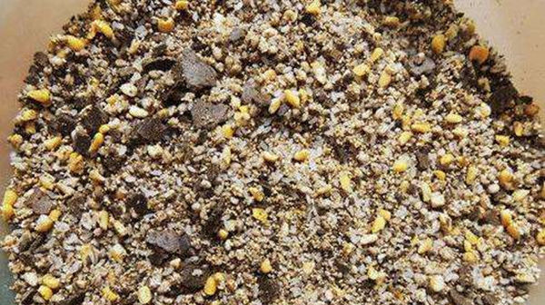 几款自制野钓绝杀窝料,夏季使用效果倍增,钓大鱼没难度