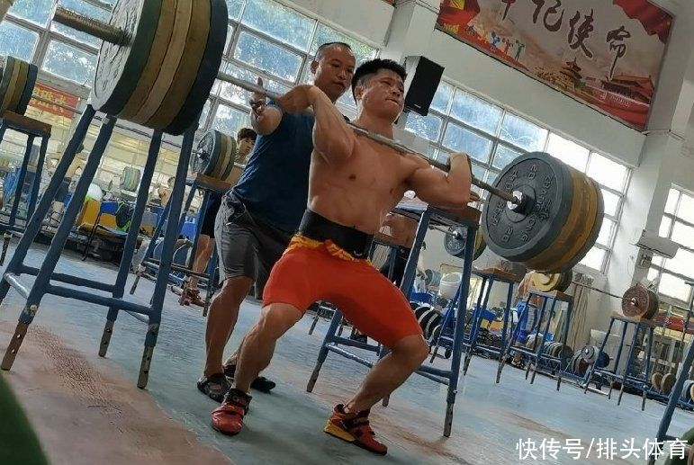 李发彬|李发彬晒魔鬼筋肉!背肌太强了,沟壑式线条,疯狂训练再战全运