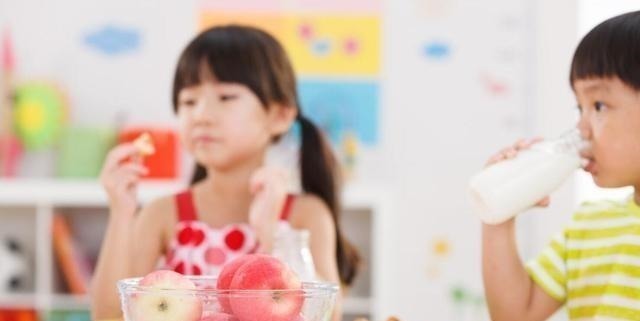 暴脾气|孩子如果有这四种特征,长大容易变“暴脾气”,需要及时纠正!