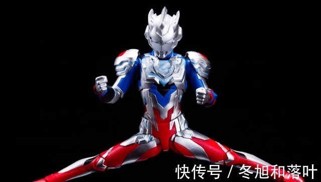 泽塔|泽塔奥特曼阿尔法形态手办实物 光之国新的刮痧师傅欧斯超人